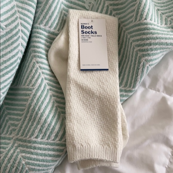 Old Navy Accessories - Women’s boot socks